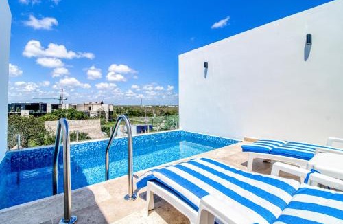 Tulum City Center Hotel | Menesse Tulum #327, Downtown
