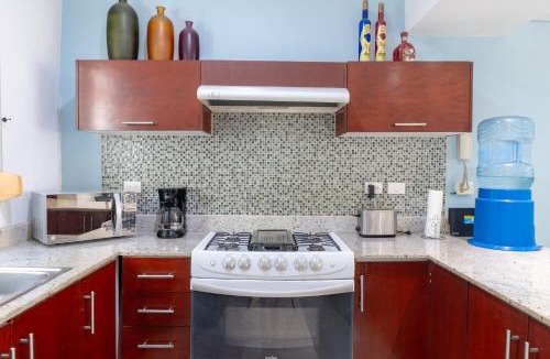 Zazil-ha Apartment | Meridian 204 condo