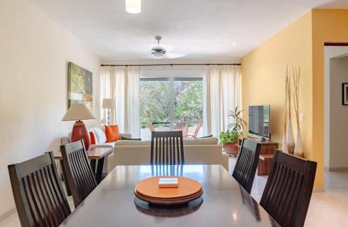 Zazil-ha Apartment | Meridian 208 condo