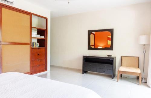 Zazil-ha Apartment | Meridian 208 condo