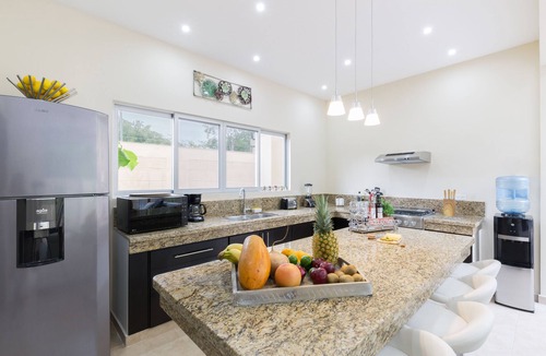 Tulum City Center House | Meso Maya I Private Villa in Tulum with Pool for 8 Near Beach & Downtown
