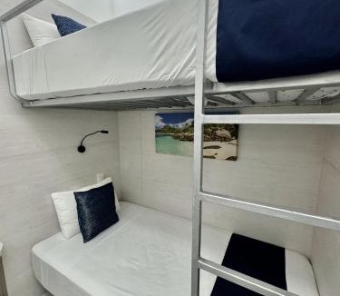 Centro House | Mini Rooms By Illusion