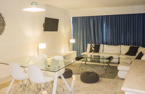 La Isla Apartment | ⚓⚓ Modern 2 Bd Condo Right On The Beach⚓⚓