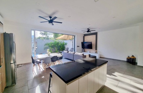 Ejidal House | Modern house/private pool/5 min beach and 5ta