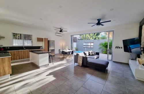 Ejidal House | Modern house/private pool/5 min beach and 5ta