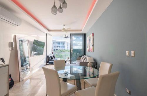 Zazil-ha Apartment | Modern & Private Apto. a few steps from the beach!