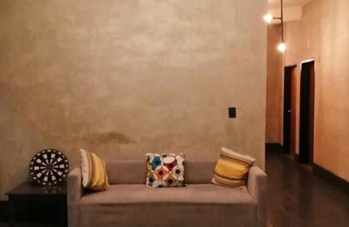 Downtown Cancun Hotel | Moloch Hostel & Suites