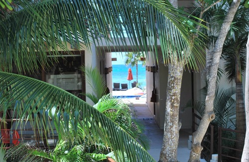 Akumal Apartment | "Nahil 12" Garden View Studio Condo With Beautiful infinity Pool On the Beach