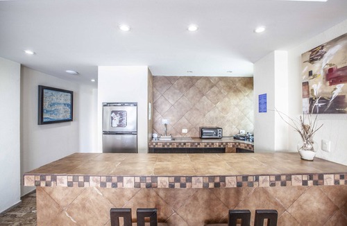 Punta Cancun Condo | NEW LISTING! Beachfront Condo in Cancun´s Heart. Be the first to review!