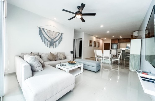 Gonzalo Guerrero Apartment | Nice Decor - Very Big * Gym *Jacuzzi * steps from 5th av & mamita's beach