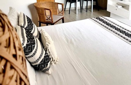 Luis Donaldo Colosio Apartment | Nomad's Haven: High-Speed Internet, Prime Location, Beachwalk