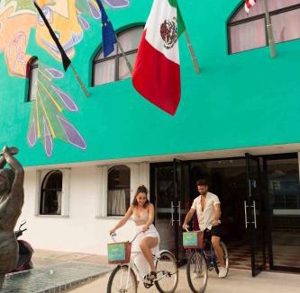 Downtown Cancun Hotel | Nomads Party Hotel