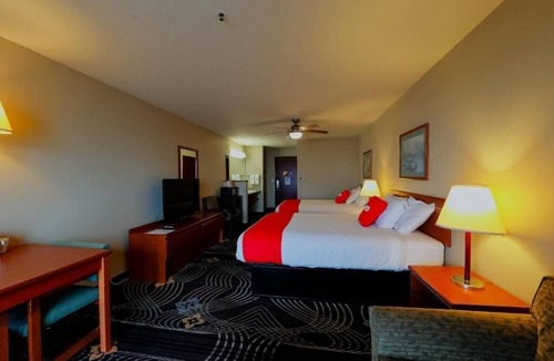 Lincoln City Hotel | Ocean Balcony 2 Unit Near Siletz Bay Park – Close to Shops and Dining