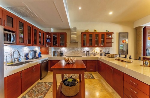 Puerto Aventuras Condo | Ocean Blue Beachfront Condo in Puerto Aventuras
