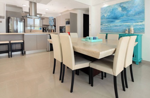 Zona Hotelera Norte Condo | Ocean Views at Peninsula Grand 1A