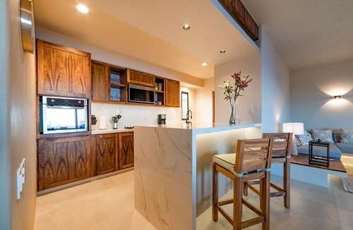 Santa Maria Huatulco Condo | Ocean View Penthouse with Rooftop Terrace