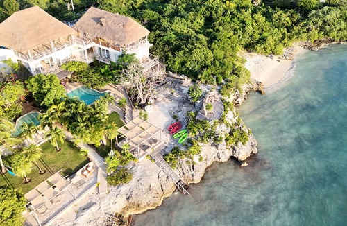 Isla Mujeres Villa | Oceanfront Casa Coco Luxury 10 BR Villa