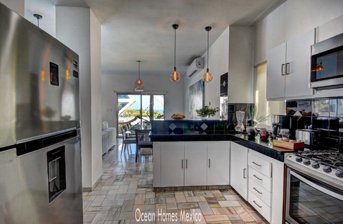 Puerto Morelos Villa | Oceanfront Luxury Home Wifi 4 Smart TV'S Pool & Spa