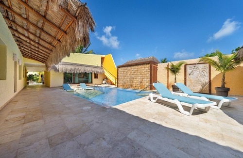 Isla Mujeres Villa | Oceanfront Villa w/Private Beach, Dock, Heated Pool & Sunset Views in Sac Bajo