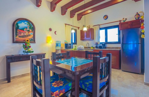 Centro - Supmza 001 Villa | Oceanside Villa "Juarez" with a/c pool in centro 5 min stroll to beach