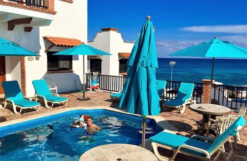 Centro - Supmza 001 Villa | Oceanside Villa "Juarez" with a/c pool in centro 5 min stroll to beach