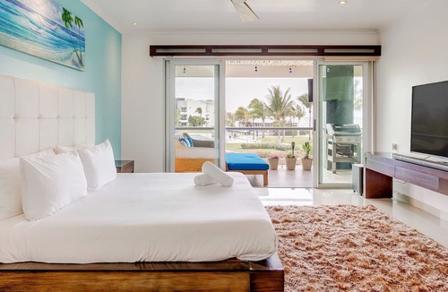 Puerto Juarez Condo | Oceanview Condo + BBQ, Resort Pool, Gym & Tennis