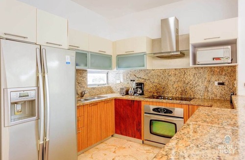 Zazil-ha Apartment | Oceanview Rooftop Pool | Steps to Coco Beach
