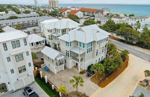 Seagrove Beach House | One Second Away|Easy Beach Access|Gulf Views|Private Pool