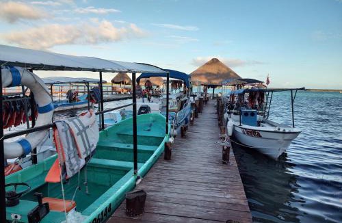 Chetumal Hotel | Papitos Bacalar Hotel and Marina
