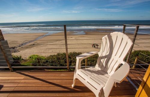 Lincoln City Hotel | Pelican Shores Inn