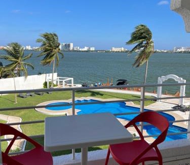 Zona Hotelera Apartment | Penthouse frente a la Laguna