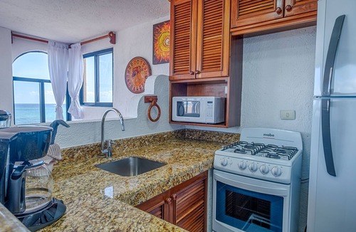 Akumal Condo | Penthouse perfection! Spectacular view of the ocean, perfect for a couple!