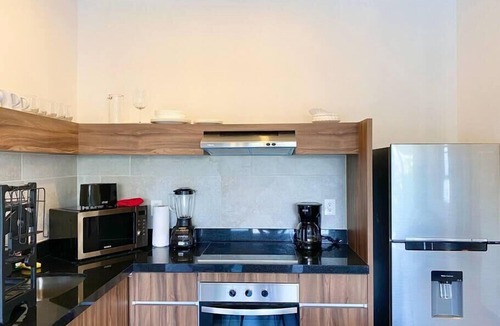 Tohoku Apartment | Perfect Getaway: Beach and 5th Avenue Near You!