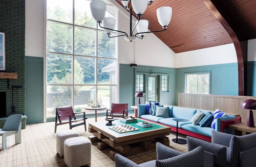 Stowe Area Hotel | Perfect Mountain Retreat | Pool + Pets Allowed | Near Stowe Mountain - 7 miles
