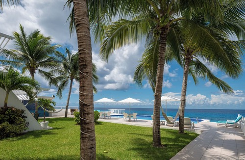 Zona Hotelera Norte Condo | Perfect&Quiet Oceanfront 1BR Condo, 2 miles North of town, Awesome Snorkeling