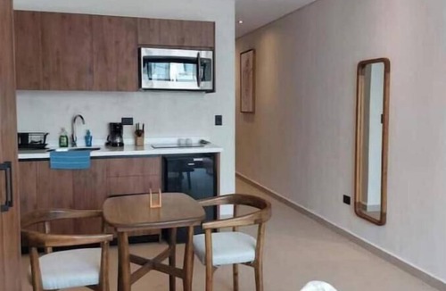 La Veleta Apartment | PH Emerald & Private Jacuzzi & Beach Club Access