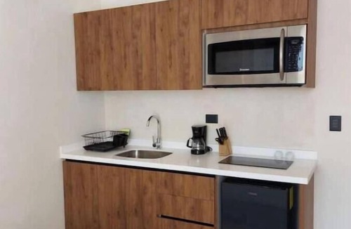 La Veleta Apartment | PH Emerald & Private Jacuzzi & Beach Club Access