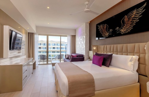Costa Mujeres Resort | Planet Hollywood Cancun by Royalton, An Autograph Collection All-Inclusive Resort