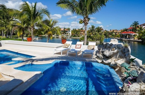 Puerto Aventuras Villa | Private 5 Bedroom Villa in Great Location!