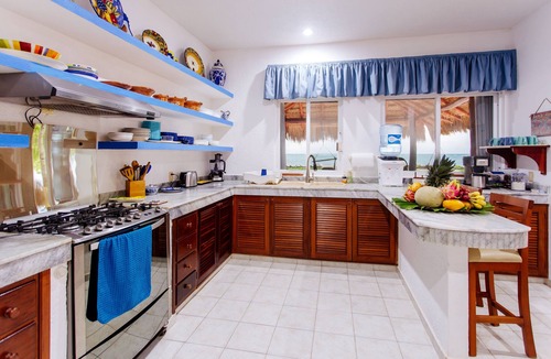 Soliman Bay Villa | Private Beachside Villa includes Cook, Pool, WiFi – Check out our Summer Sale!