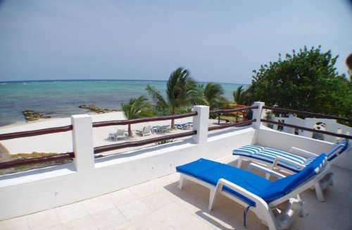 Soliman Bay Villa | Private Beachside Villa includes Cook, Pool, WiFi – Check out our Summer Sale!