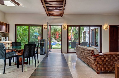 Puerto Morelos House | Private House with Pool, 2 Mins walk to Beach/Restaurants, Hanging Bed +6 Bikes