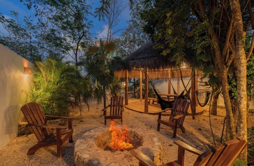 La Veleta House | Private House with guest casita, pool & gardens