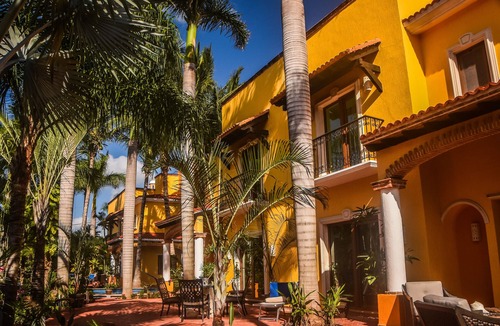 Villa Juarez Villa | Private Luxury Villa 15,000 sq ft,kid friendly, Maid, pvt.Chef,24 h security
