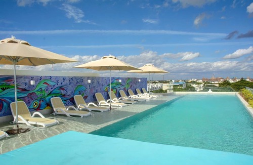 Downtown Condo | Private Roof w/Mini Pool, Fast WiFi, SmartTV, Security 24 Hours, Garage Parking