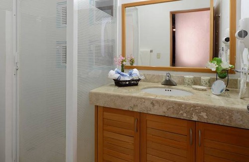 Puerto Aventuras Resort | Private room ∙ 4 guests