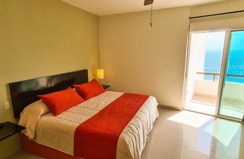 Isla Mujeres Condo | Puerta al Mar 403