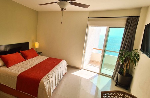 Isla Mujeres Condo | Puerta al Mar 403
