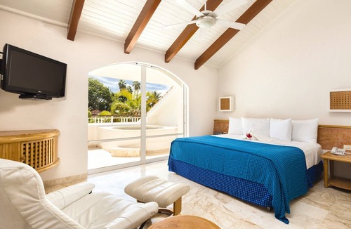 Salinas Resort | Punta Norte and Manchones reefs!