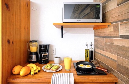 Luis Donaldo Colosio Apartment | Quiet Mornings, King & 2BR Suites, Sleeps 2-8, Kitchen WiFi AC, Beach, 5th Ave, ADO & Ferry 4 Min